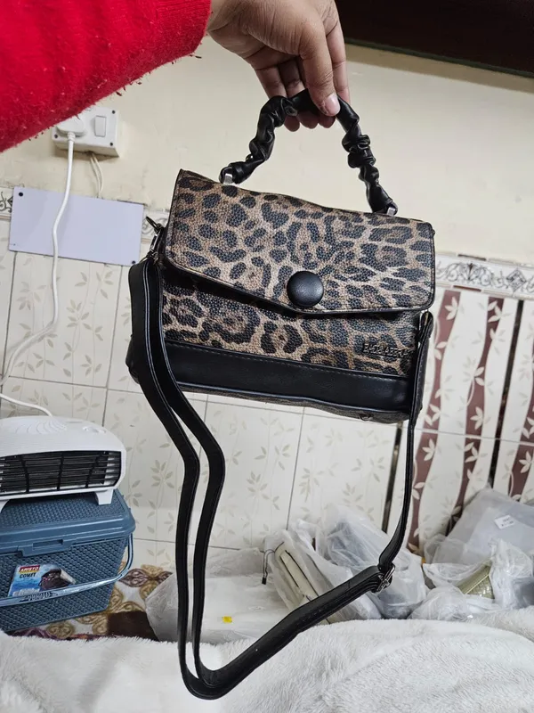 Brown_Synthetic_Leopard_Print_Shoulder_Bag_for_Women