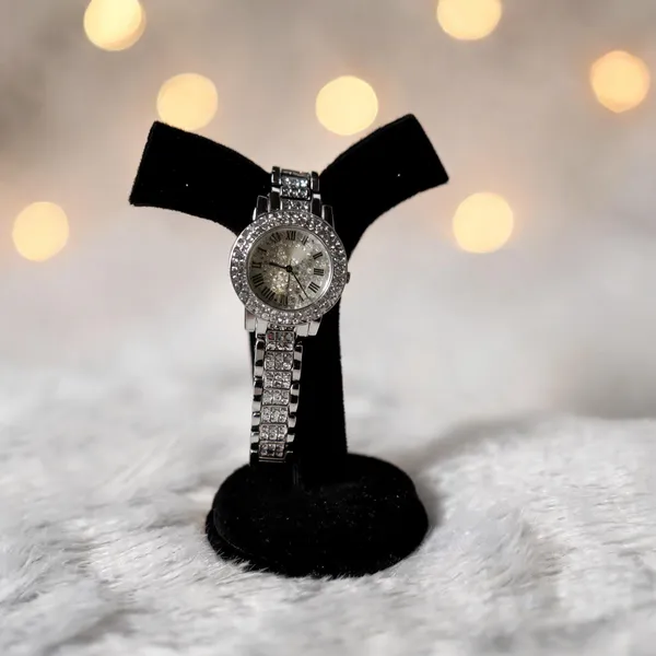 Silver_Metal_Embellished_Analog_Bracelet_Watch_For_Women