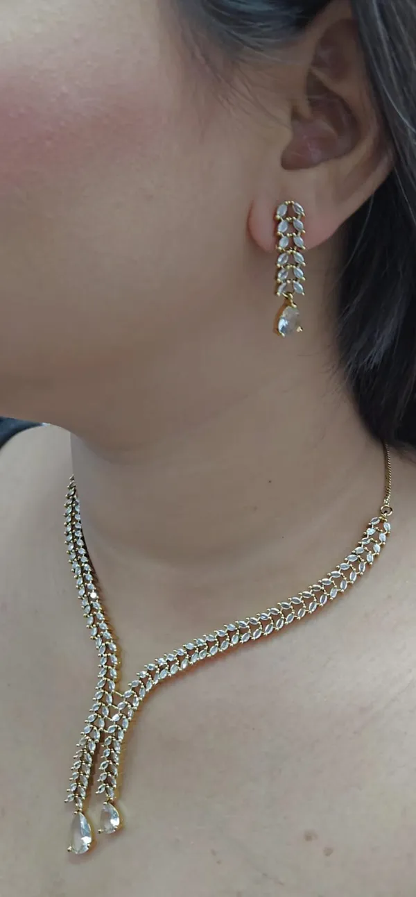 Gold_Tone_Crystal_Necklace_And_Earrings_Set_for_Women