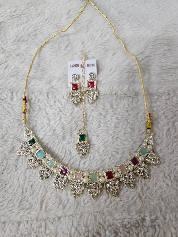 Gold_Tone_Multicolour_Stone_Necklace_Set_for_Women
