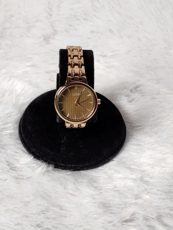 Gold_Tone_Metal_Analog_Wristwatch_for_Women