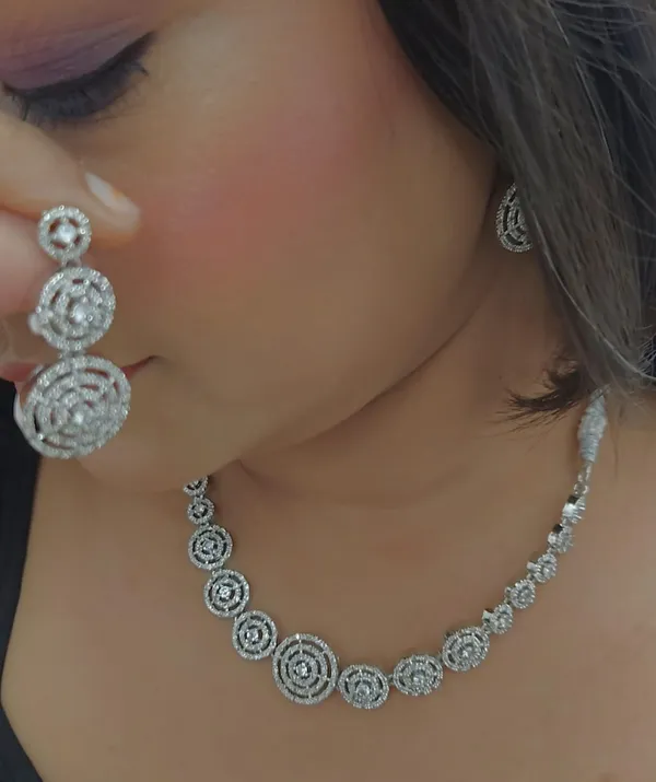 Silver_Tone_Circular_Jewellery_Set_for_Women