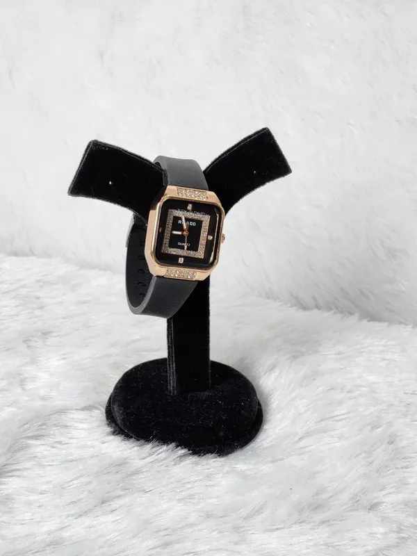 Black_Silicone_Strap_Analog_Watch_for_Women
