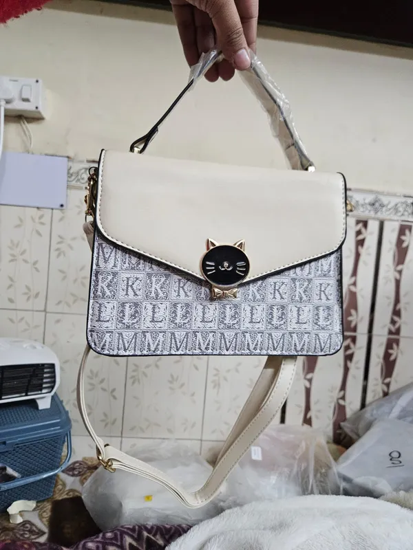 Cream_Patterned_Shoulder_Bag_for_Women