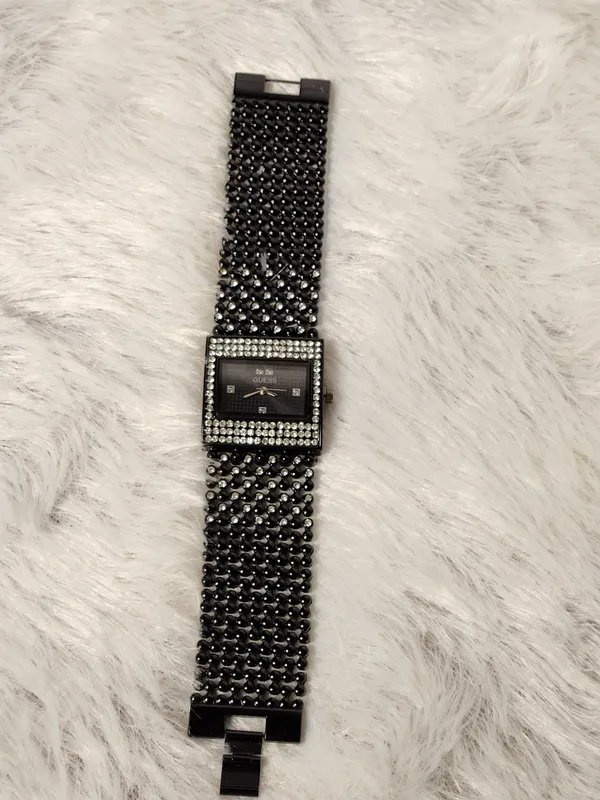 Black_Beaded_Bracelet_Watch_for_Women