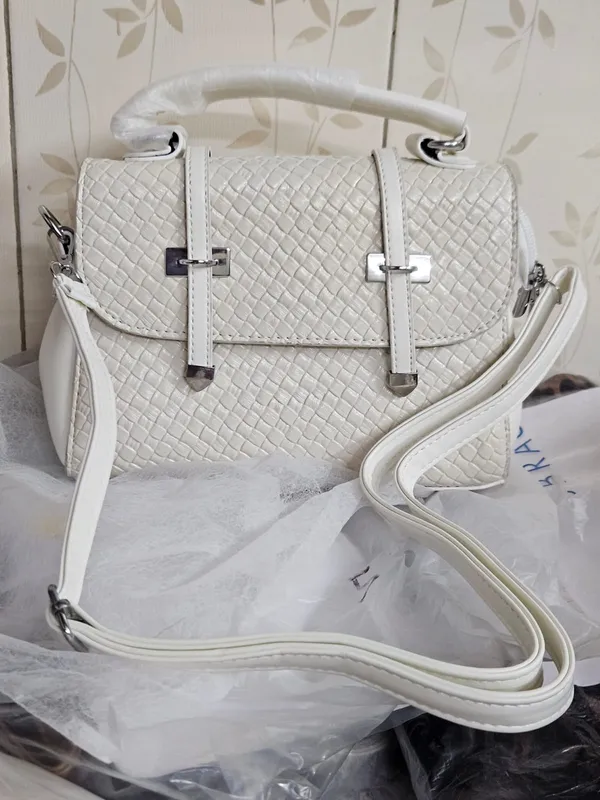 Beige_Textured_Shoulder_Bag_for_Women