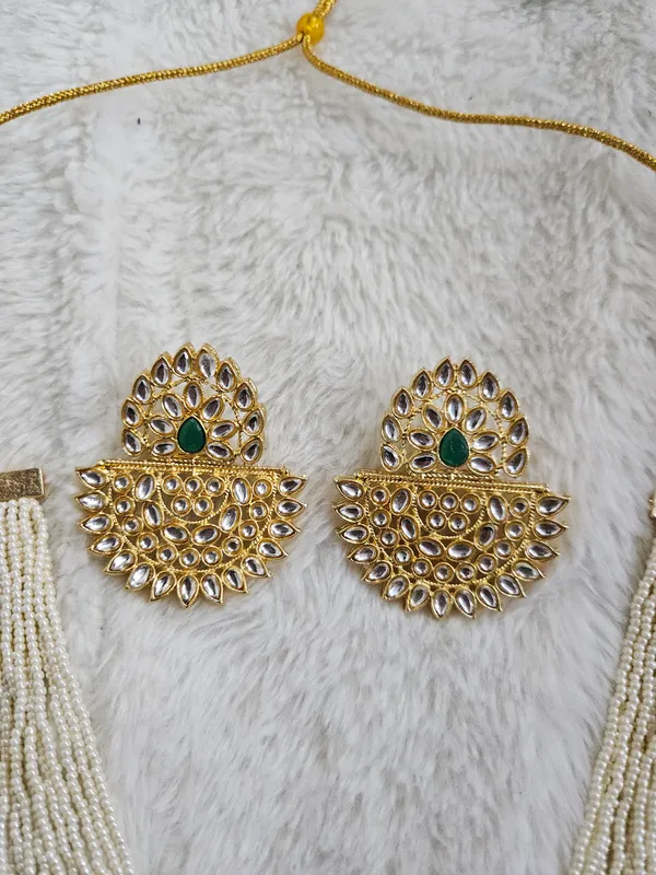 Gold_Tone_Kundan_Beaded_Necklace_Set_for_Women