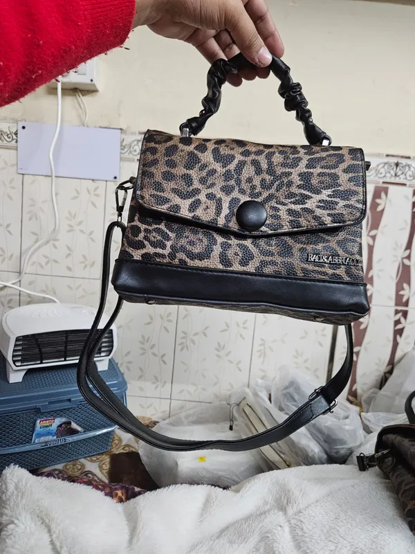 Brown_Synthetic_Leopard_Print_Shoulder_Bag_for_Women