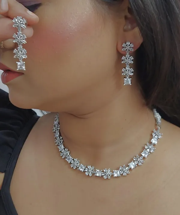 Silver_Tone_Stone_Necklace_And_Earrings_Set_For_Women