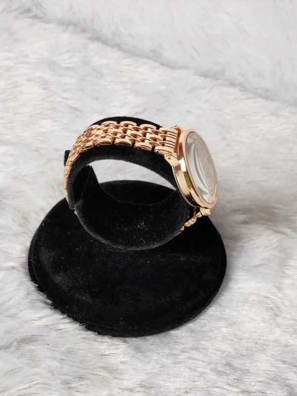 Rose_Gold_Analog_Bracelet_Watch_for_Women