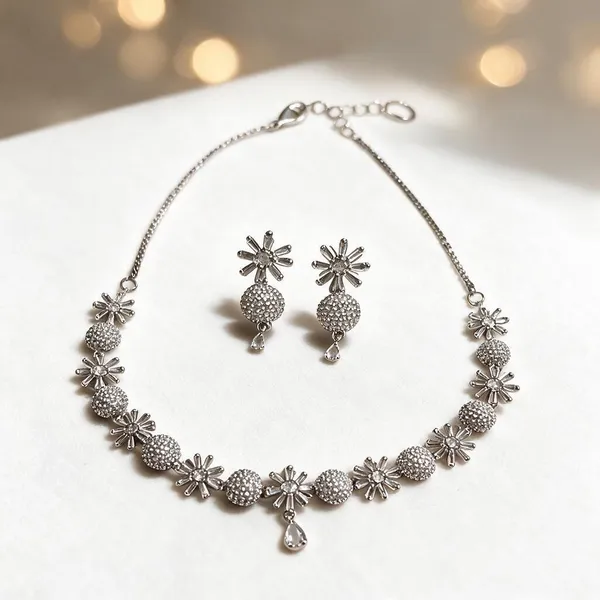 Silver_Alloy_Floral_Necklace_And_Earrings_Set_For_Women