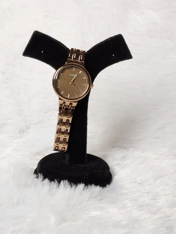 Gold_Tone_Metal_Analog_Wristwatch_for_Women