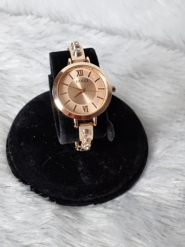 Gucci_Rose_Gold_Analog_Watch_for_Women