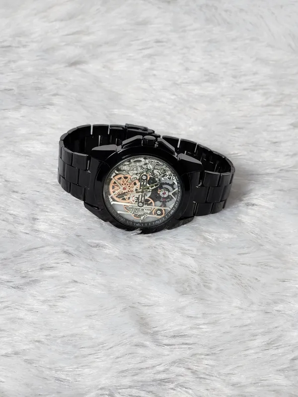 Black_Analog_Bracelet_Watch_for_Men