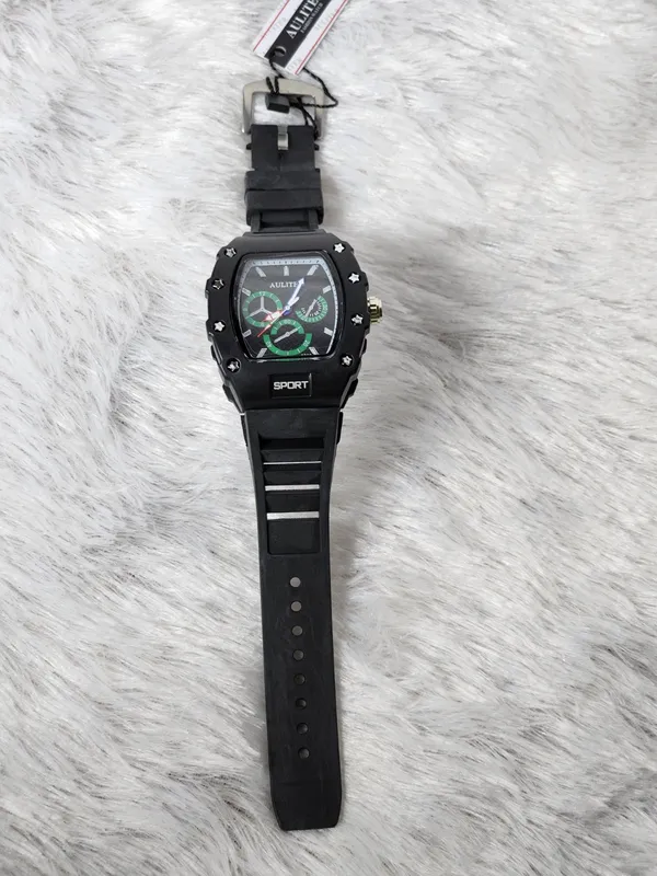 Black_Silicone_Sports_Analog_Watch_for_Men