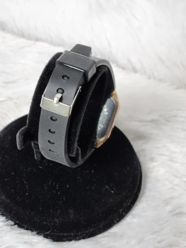 Black_Silicone_Strap_Analog_Watch_for_Women