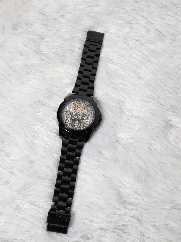Black_Analog_Bracelet_Watch_for_Men