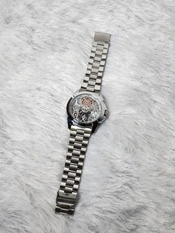 Silver_Metal_Skeleton_Style_Watch_for_Men
