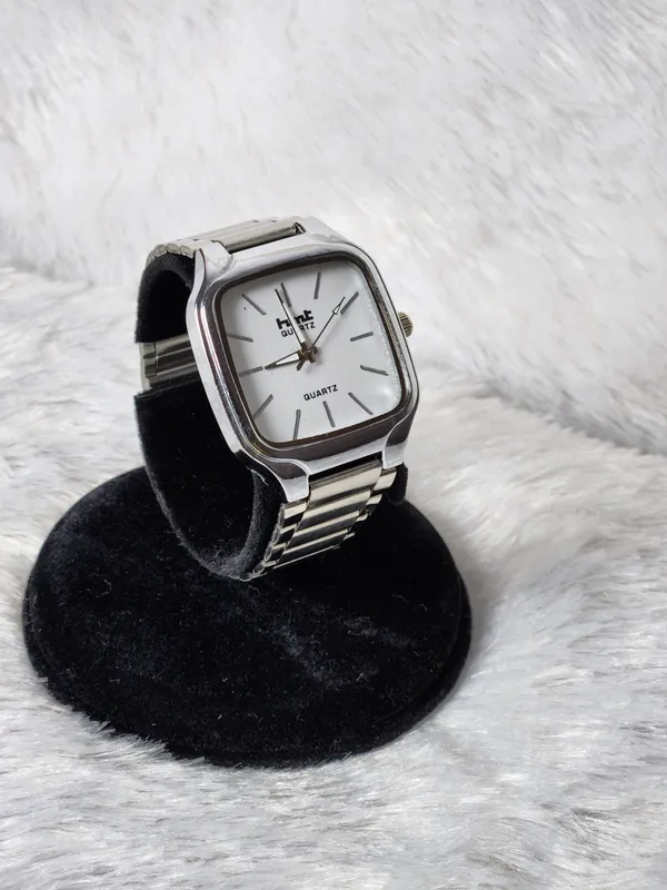 Silver_Metal_Strap_Analog_Watch_for_Adults