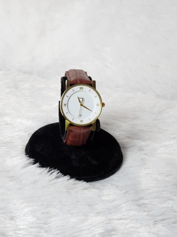 Brown_Leather_Analog_Wrist_Watch_for_Men