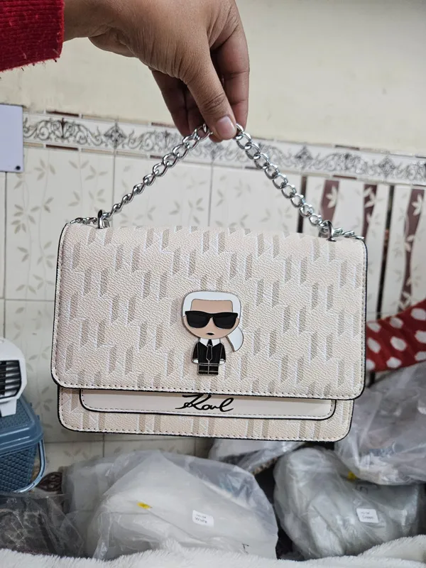 Beige_Synthetic_Leather_Chain_Sling_Bag_for_Women