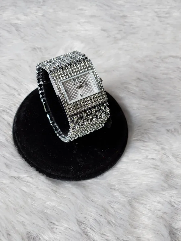 Silver_Embellished_Metal_Bracelet_Watch_for_Women
