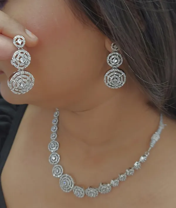 Silver_Tone_Circular_Jewellery_Set_for_Women