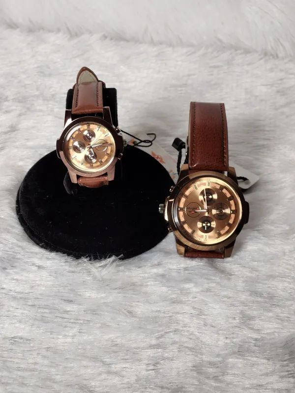 Brown_Leather_Chronograph_Watch_Set_For_Couples