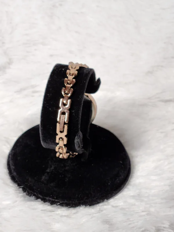 Rose_Gold_Chain_Strap_Bracelet_Watch_for_Women