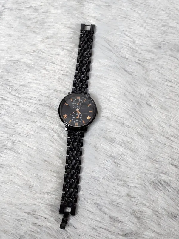 Black_Metal_Chronograph_Watch_for_Men