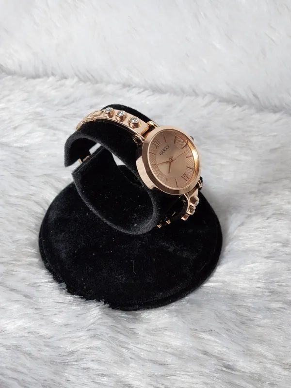 Gucci_Rose_Gold_Analog_Watch_for_Women