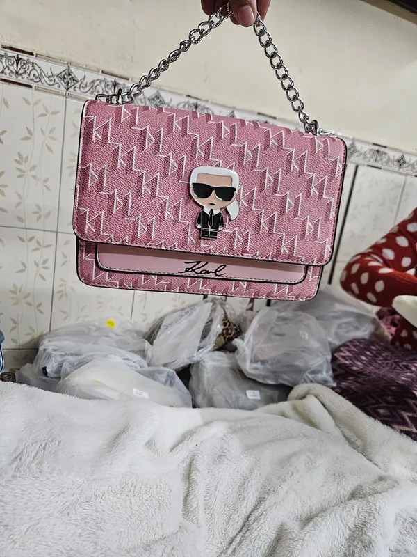 Pink_Patterned_Chain_Strap_Shoulder_Bag_for_Women