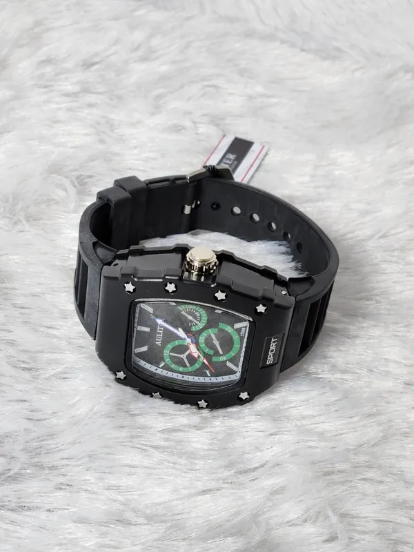Black_Silicone_Sports_Analog_Watch_for_Men