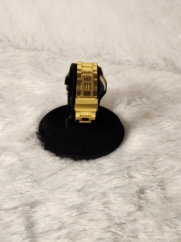 Gold_Tone_Metal_Chronograph_Watch_for_Men