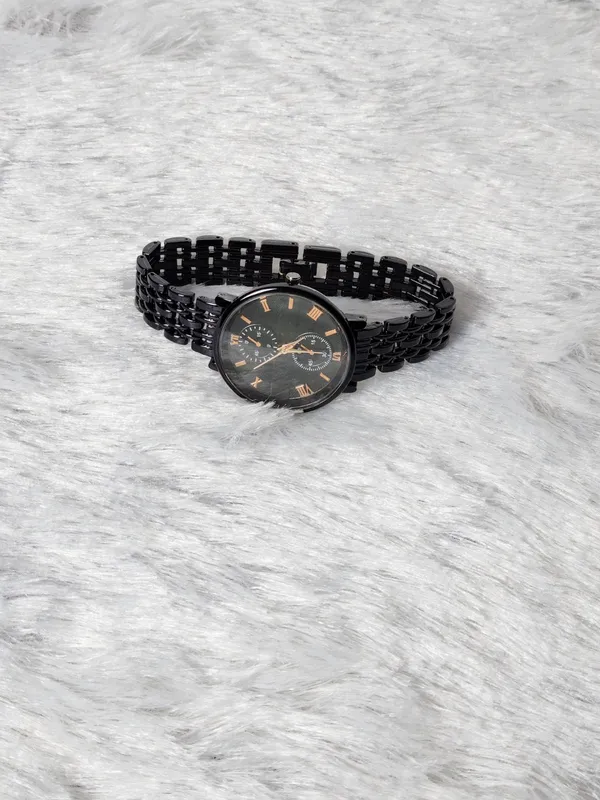 Black_Metal_Chronograph_Watch_for_Men