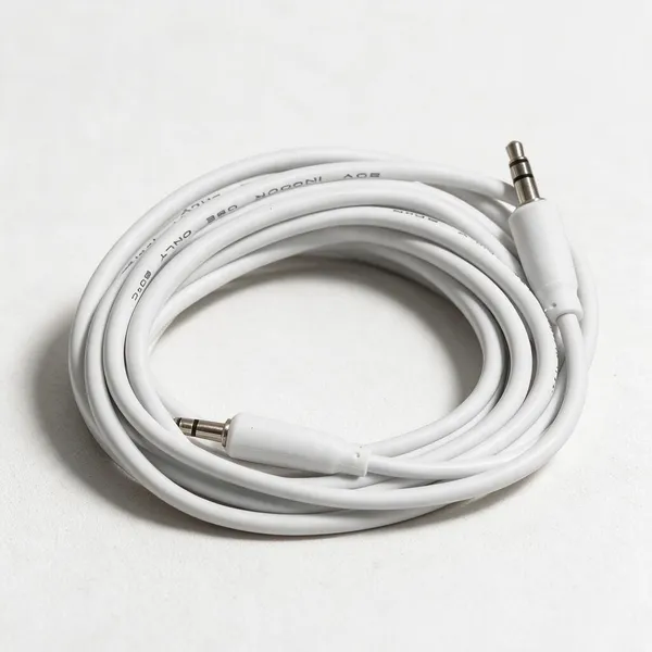 White_3.5Mm_Male_To_Male_Aux_Audio_Cable