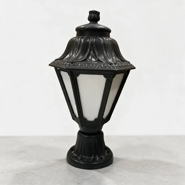 Metal_Classic_Lantern_Black_Outdoor_Garden_Lamp