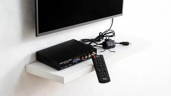 Intex_Sky-Pro_It-195Fm_Lcd_Tv_Tuner