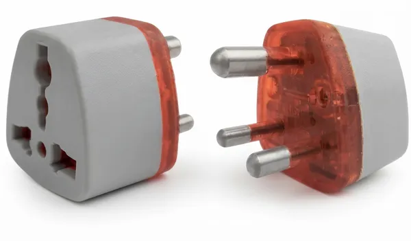 White_Universal_Travel_Plug_Adapter_Multi_Socket