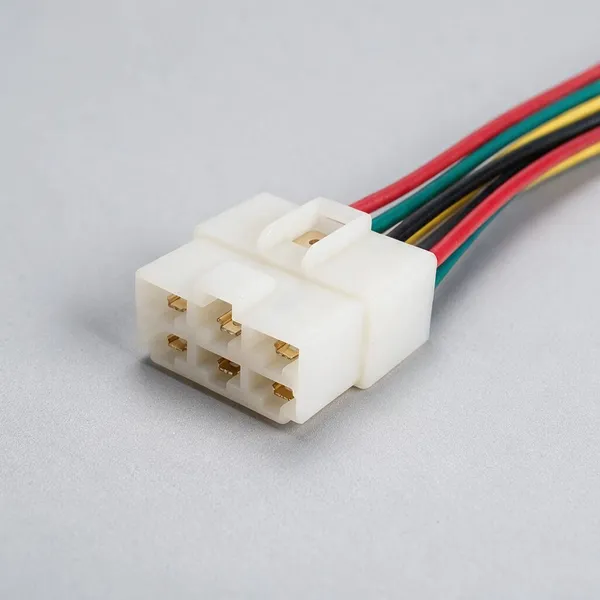 6_Pin_Automotive_Wiring_Harness_Connector_With_Wires