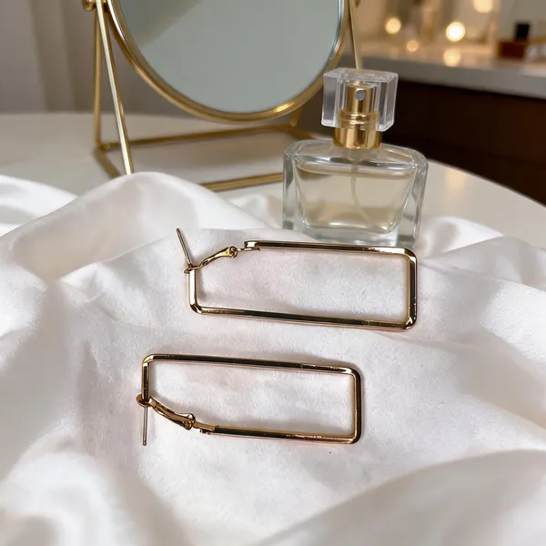 Gold_Brass_Hoop_Earrings_For_Women