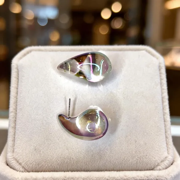 Silver_Acrylic_Stud_Earrings_For_Women