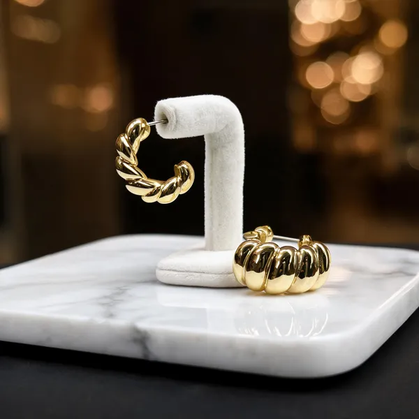 Gold_Brass_Hoop_Earrings_For_Women