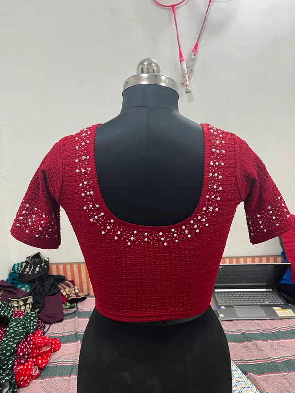 Red_Textured_Fitted_Blouse_for_Women