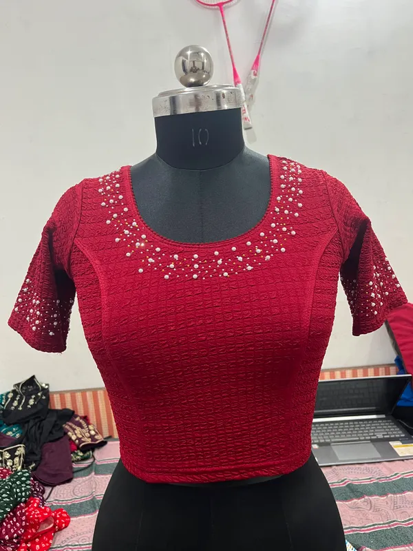 Red_Textured_Fitted_Blouse_for_Women