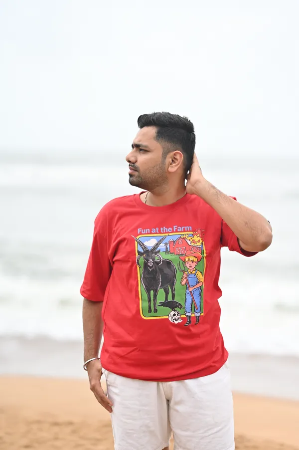 Red_Graphic_Print_T-Shirt