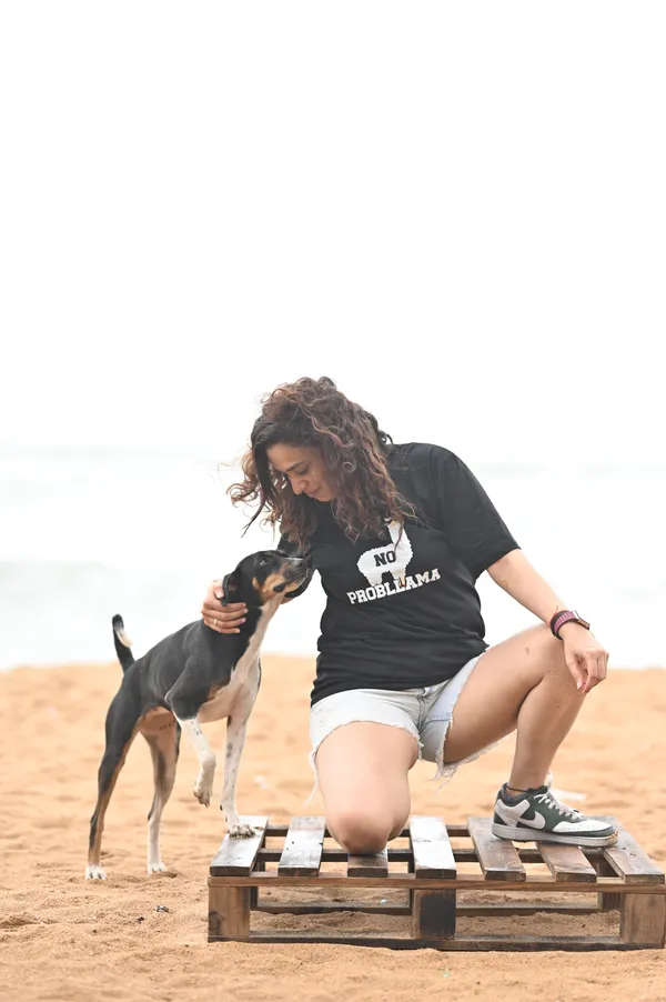 Black_Graphic_Print_T-Shirt