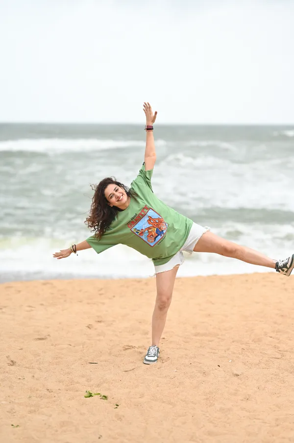 Green_Graphic_Print_T-Shirt__Adults