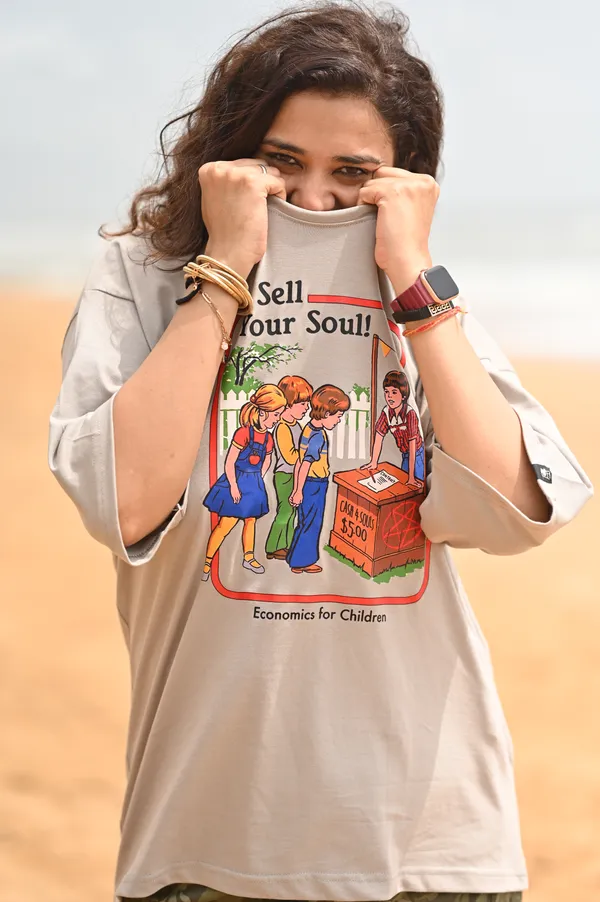 White_Graphic_Relaxed_Fit_T-Shirt