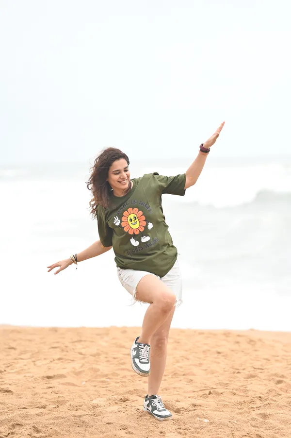 Olive_Green_Graphic_Regular_Fit_T-Shirt